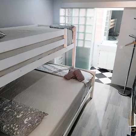 Luxury Navamares Holidays 23 Отель *