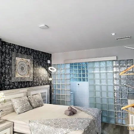 Luxury Navamares Holidays 23