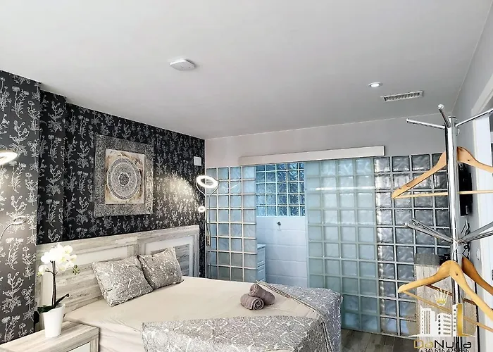 Luxury Navamares Holidays 23